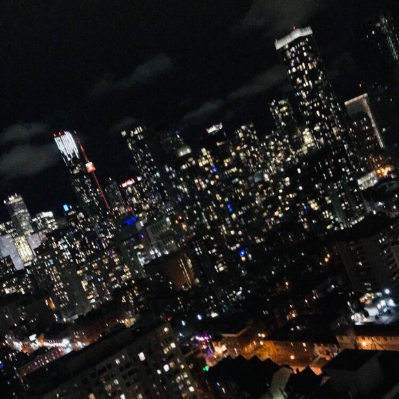 Meet your Posher, Tori - Picture 1 of 1